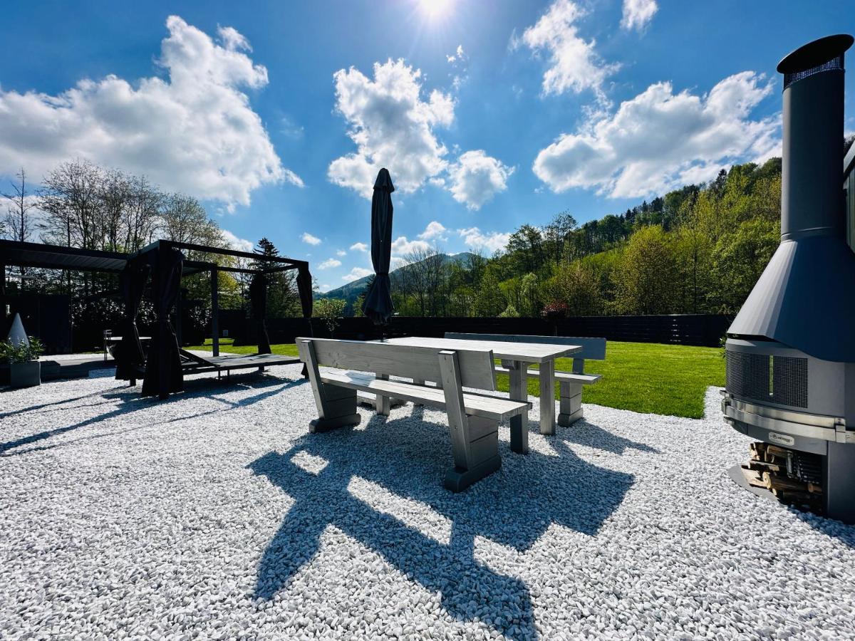 Voralpen Lodge - Ferienhaus Mit Gym & Wellnessbereich Traisen Экстерьер фото